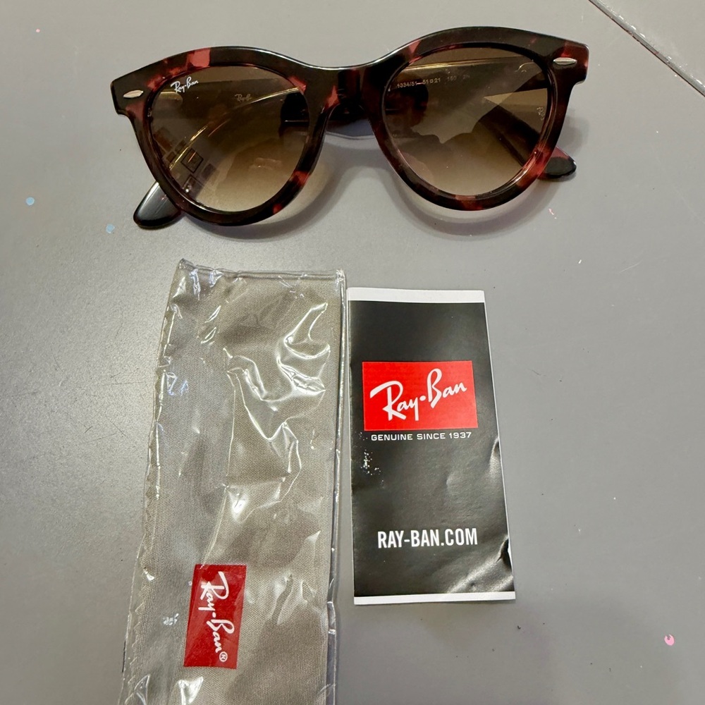 Ray-Ban Tortoise Shell Sunglasses